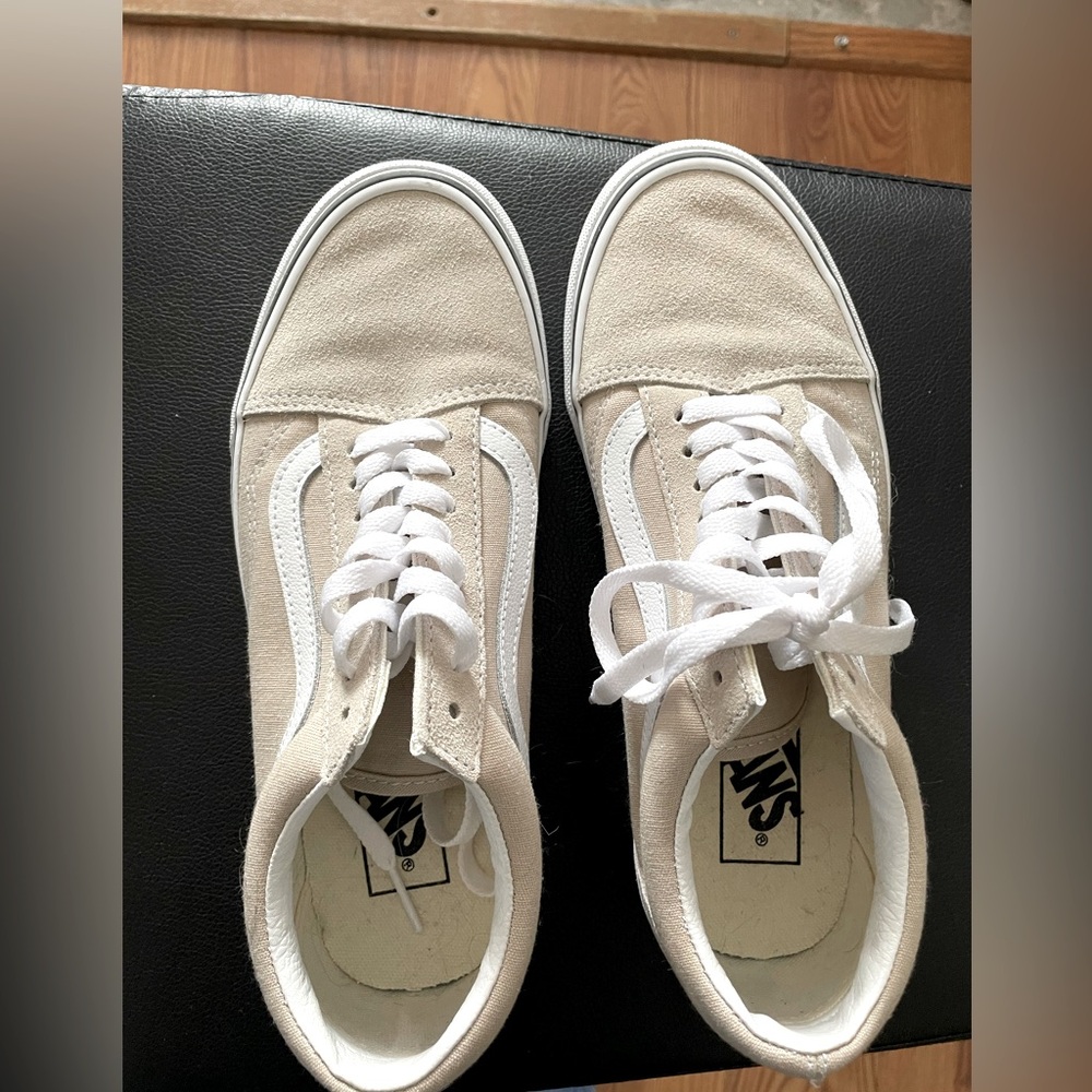 Vans size 8